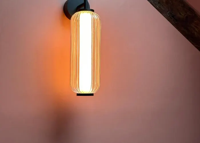 Nid D'amour Sous Les Toits !