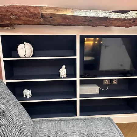 Nid D'amour Sous Les Toits ! オンフルール