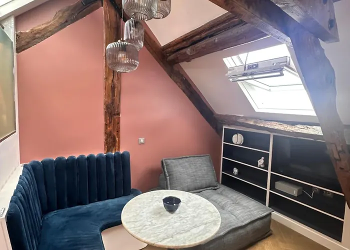 Nid D'amour Sous Les Toits ! أونفلور